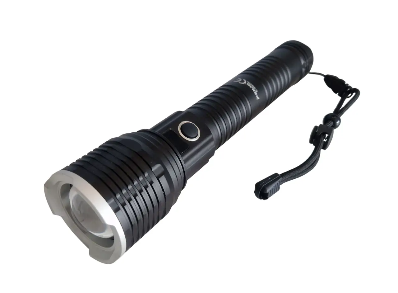 P90 aluminium zseblámpa