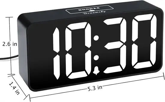 Eachui DS312 LED óra